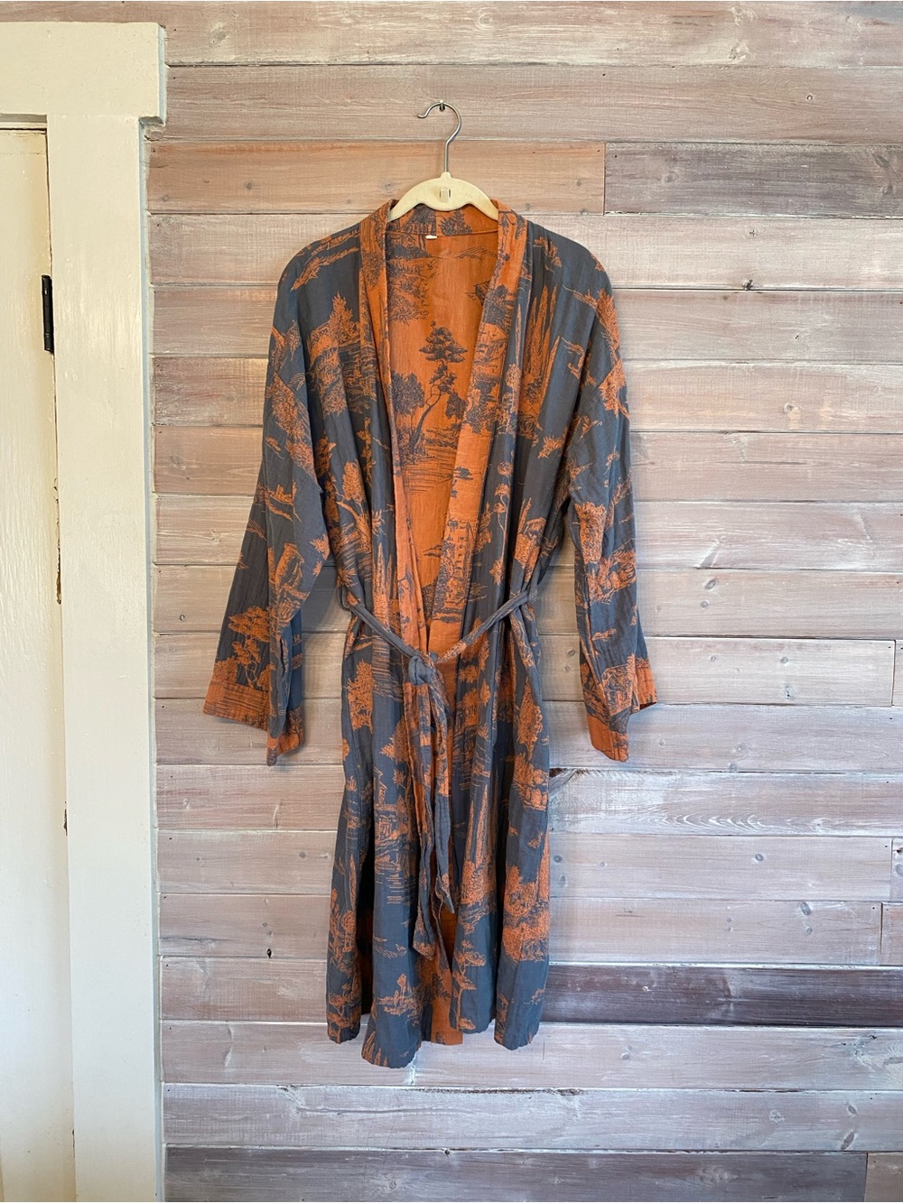 Unbranded kimono robe blue orange landscape cotton size medium
